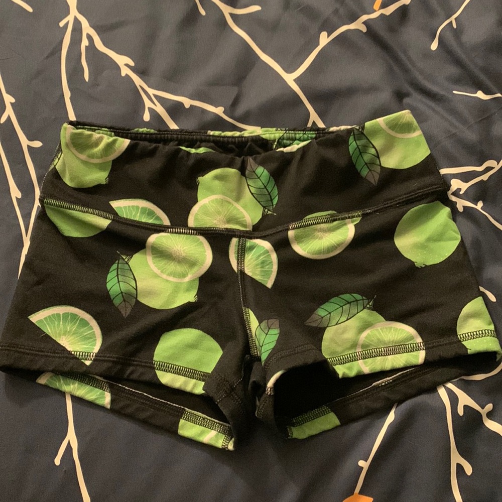 Fleo lime shorts